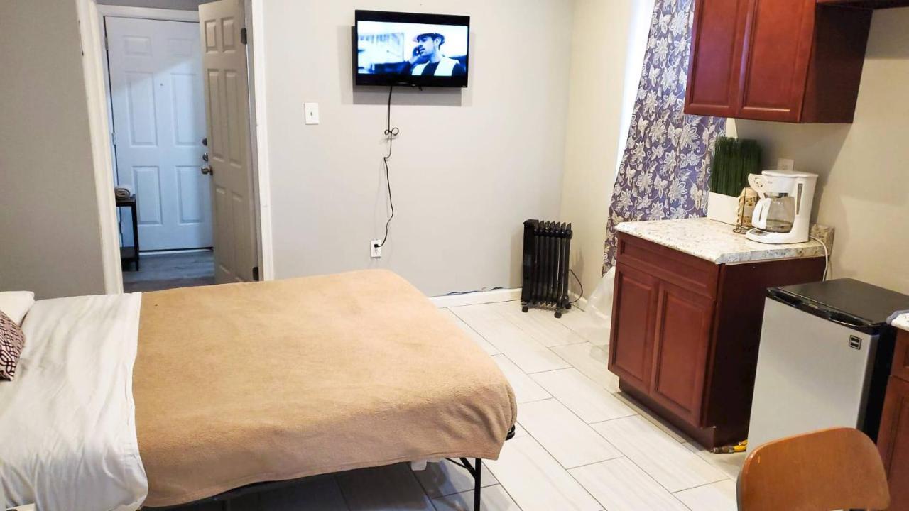 1St Floor Studio Near Airport With Small Kitchenette Apartment Philadelphia Exterior foto