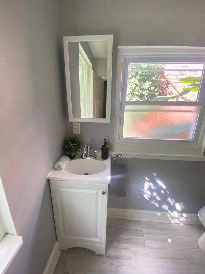 1St Floor Studio Near Airport With Small Kitchenette Apartment Philadelphia Exterior foto